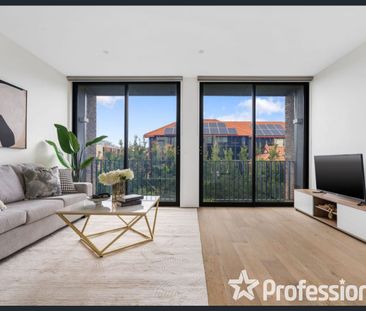 Low Maintenance life start in Great location - Photo 1