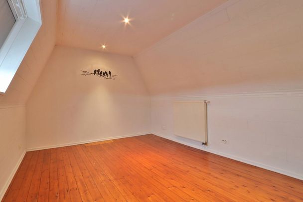 Woning met 2 slpks en terras in Melsele te huur! - Photo 1