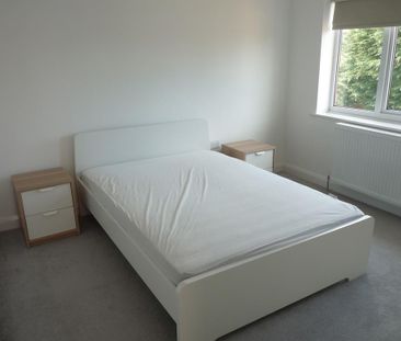 2 bedroom semi-detached house to rent - Photo 6