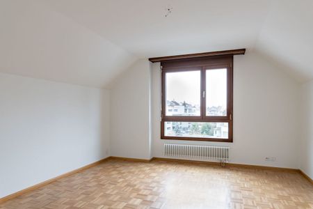 Moderne 2 1/2 Zimmer-Maisonette-Wohnung im Herzen von Binningen zu vermieten - Foto 4