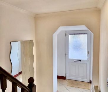 4 Bed Semi-Detached House, Minehead Road, BS4 - Photo 1