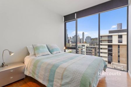 Upmarket Beauty with Spectacular City Views! Unfurnished or Furnished - Photo 3