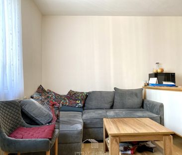 Nähe Center West: Sonnige 2-Zimmer-Wohnung inklusive Parkplatz mit ... - Photo 1