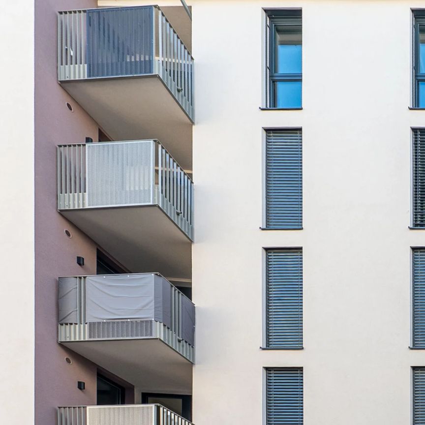 Erstbezug ab Februar! Nähe U6/U4! Helle 2-Zimmer-Wohnung mit Loggia zu vermieten! - Photo 1