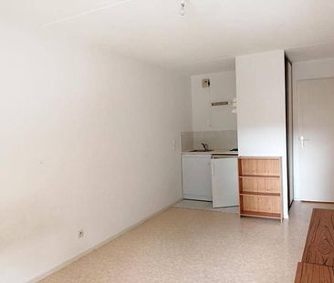 Location appartement 1 pièce 21 m² à Chambéry (73000) 4 - Photo 2