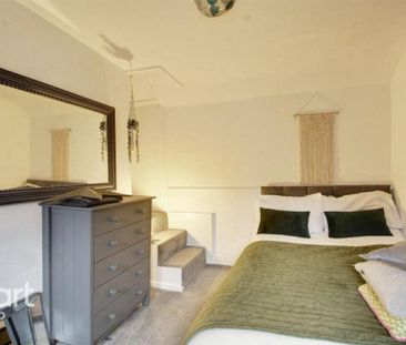 3 bedroom end of terrace house to rent - Photo 6