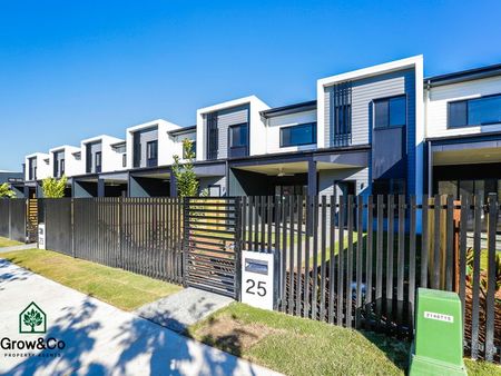 3 Bedroom Double Storey Family Home **APPLY NOW for PRE-APPROVAL** - Photo 2