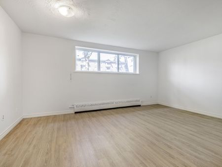 For Lease - 165 Colborne Avenue Unit# 102, Richmond Hill, Ontario - Photo 2