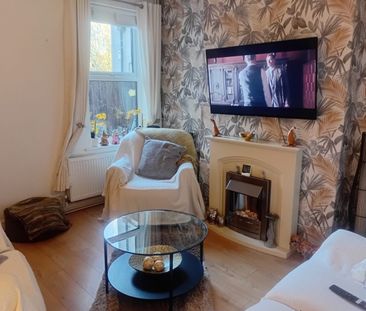 2 Bed Terraced House, White Road, NG5 - Photo 1