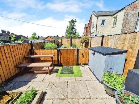 2 bedroom terraced house to rent - Photo 2