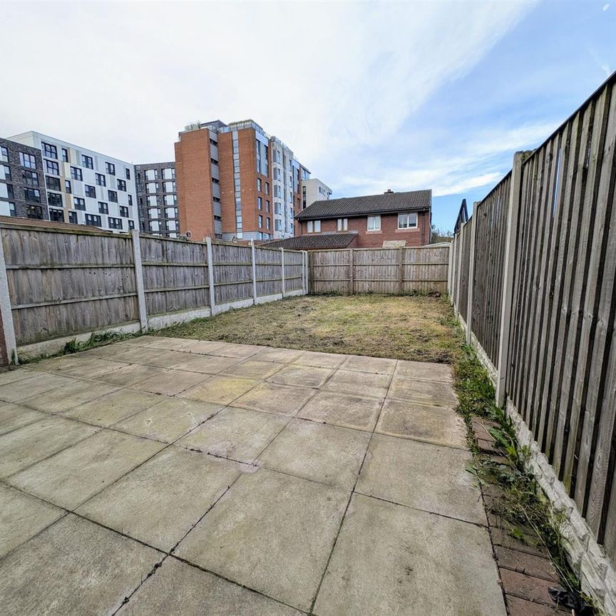 Waldron Close, Liverpool, Merseyside, L3 - Photo 1