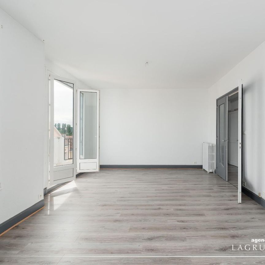 Location Appartement 3 pièces 70m² VICHY 03200 - Photo 1