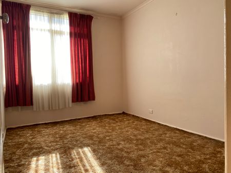 530 Waverley Road, Mount Waverley VIC 3149 - House For Rent | Domain - Photo 5