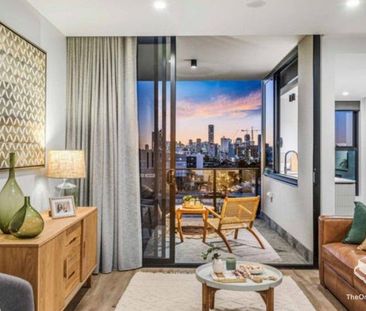 Large 2 Bedroom Apartments with Uninterrupted City Views - Photo 3