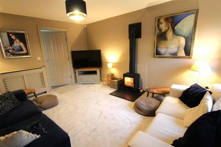 3 bedroom townhouse to rent - Photo 2