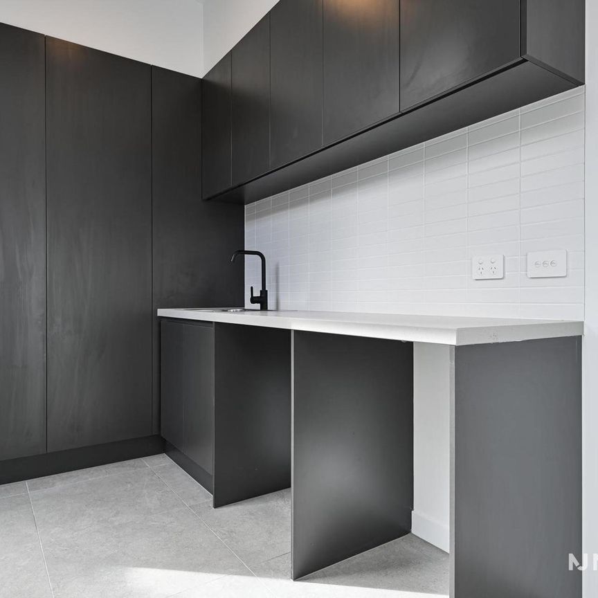 1/15 Glen Cairn Avenue, RINGWOOD - Photo 1