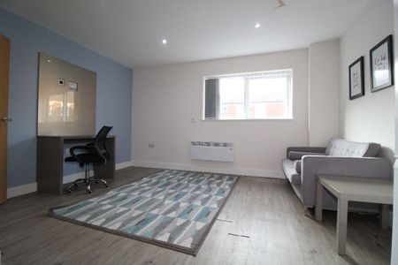 Winckley Square, Flat 14, PRESTON, Lancashire PR1 3JQ - Photo 2