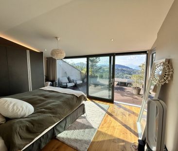 Triplex with exceptional quiet location! - Photo 3