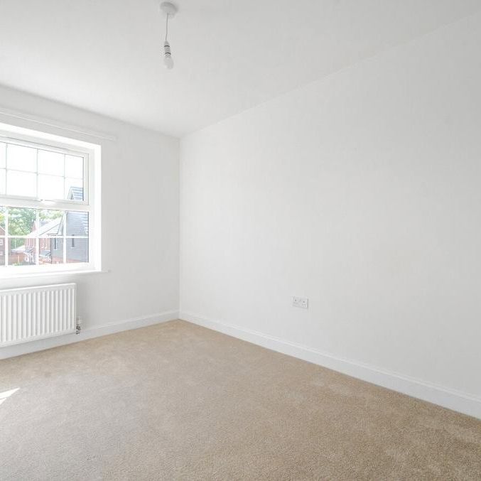 4 bedroom detached house to rent - Photo 1