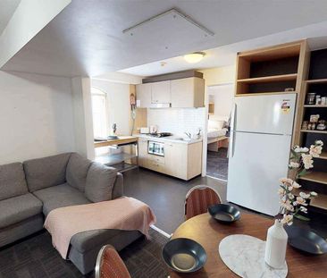 5 Bedroom Apartment - Photo 4