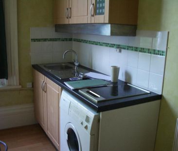1 bedroom flat to rent - Photo 4