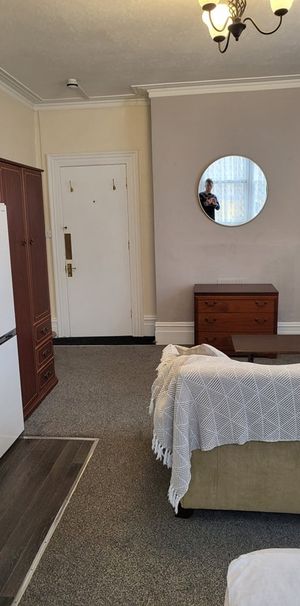 Room in a Shared House, Church Road, BS5 - Photo 1