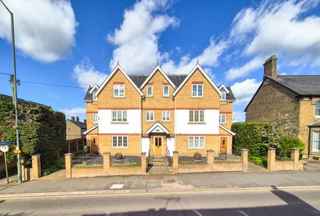 The Maples, CM21, Sawbridgeworth - Photo 3