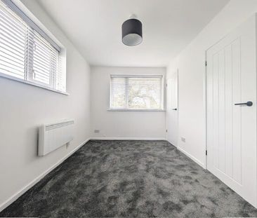 Forest View, Talbot Green, PONTYCLUN - Photo 1