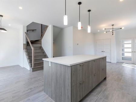 5415 Av. Glenn - Photo 2