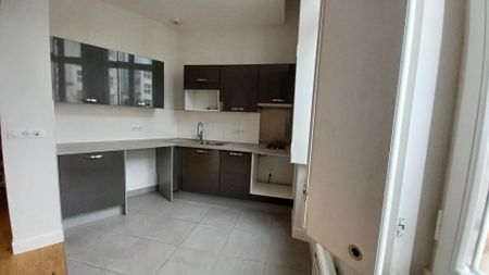 location Appartement T2 DE 38.37m² À MELUN - Photo 3