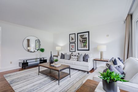 For Lease - 26 Elvaston Drive Unit# Main, Toronto, Ontario - Photo 2