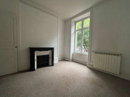AVENUE DE TURENNE, Spacieux T3 avec beaucoup de charme ! - Photo 3