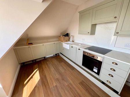 1 bedroom flat to rent - Photo 2