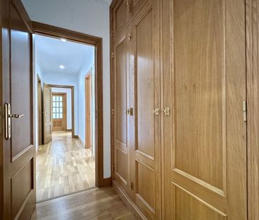 3 bedroom luxury Apartment for rent in Avenida Columbano Bordalo Pi... - Photo 3