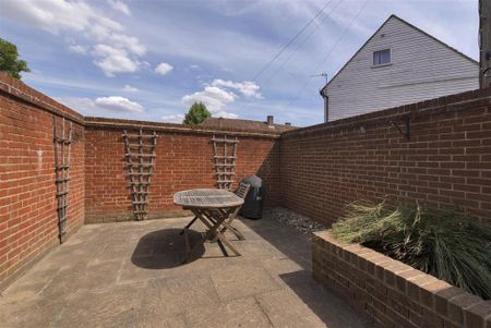 2 bedroom cottage to rent - Photo 4