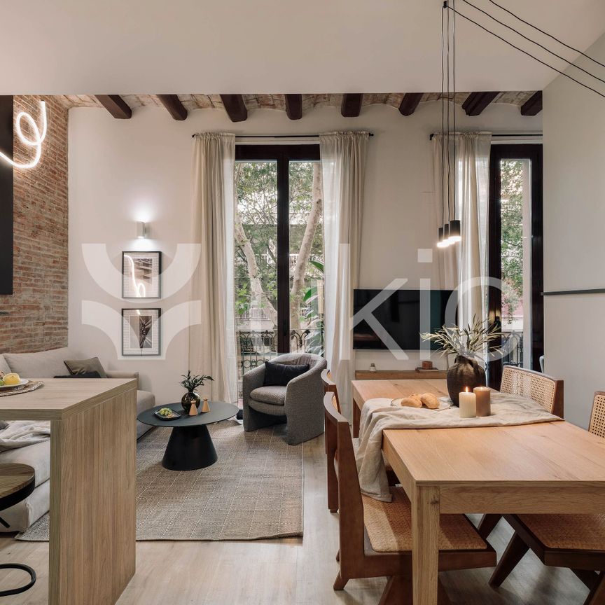 Apartamento de alquiler en Carrer de Sepúlveda, Sant Antoni - Photo 1