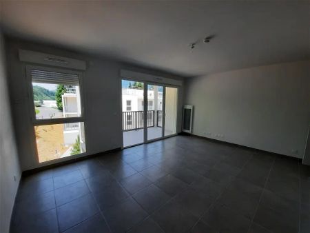 Location appartement 1 pièce - 34m² à Sallanches (74700) - Photo 3