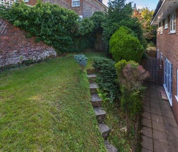 3 bedroom terraced house to rent - Photo 2