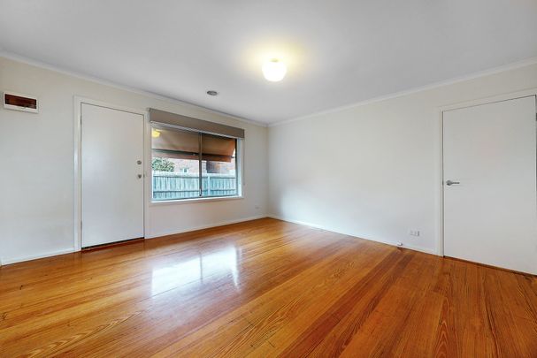 2/243 Keilor Road, Essendon - Photo 1