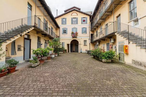 Via Camillo Benso Cavour, Corsico, Lombardy 20094 - Photo 1