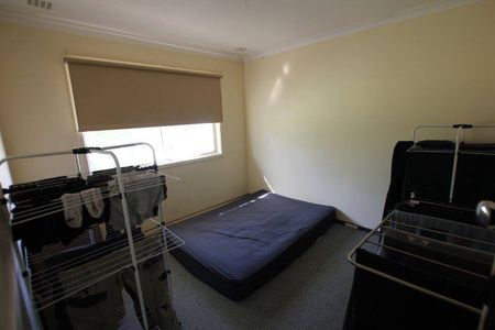 3x1 Home in Merredin - Photo 2