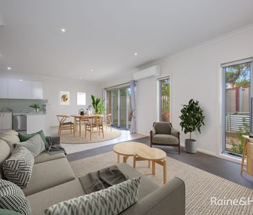 Perfectly positioned close to town - Photo 1
