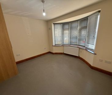 1 bedroom semi-detached house to rent - Photo 3