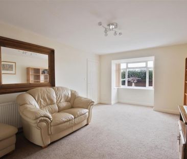 4 bedroom detached house to rent - Photo 5