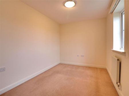 2 bedroom end of terrace house to rent - Photo 4