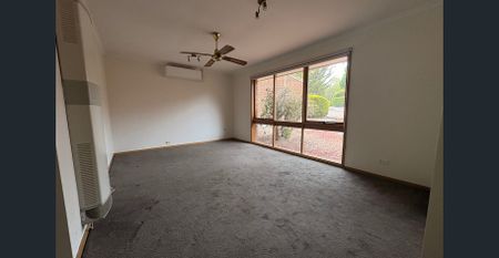 Quaint Villa Living! - Photo 5