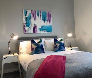 1 bedroom in a flat share to rent - Photo 5