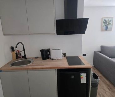 Studio Flat, Astral House, SW16 - Photo 2