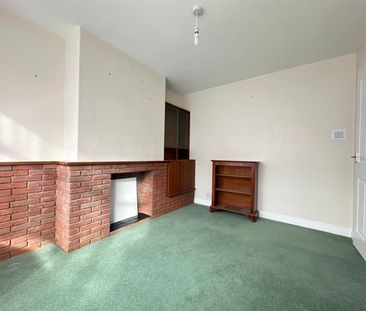 3 bedroom House To Let Total Size: 1077 SQ FT - Photo 6