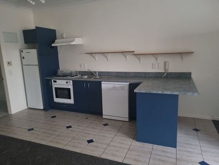 1BR Apt with Balcony! - Photo 5